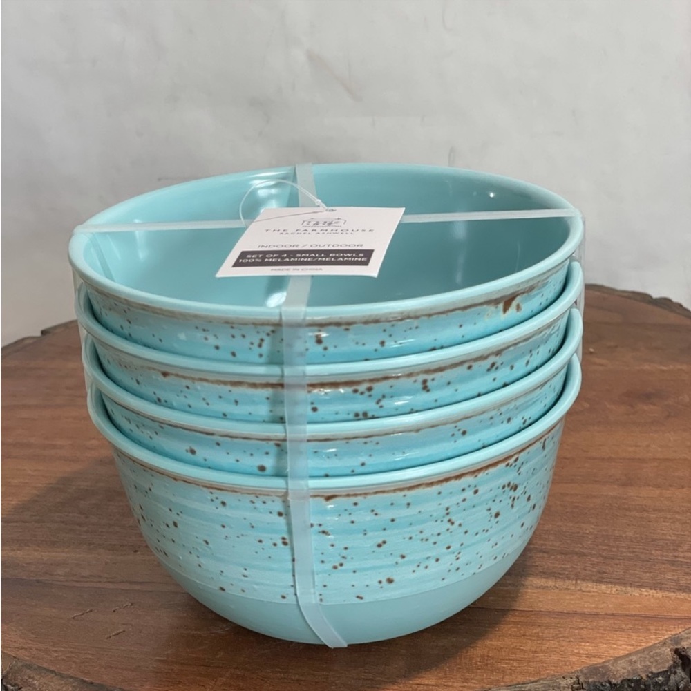 Rachel Ashwell robins egg blue farmhouse melamine bowls